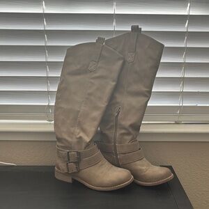 Tan Knee-High Women's Boots